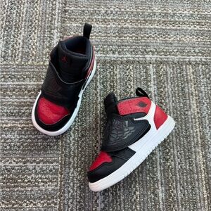 Jordan | Toddler Shoes 7C 
Used in good condition 
Come as pictured